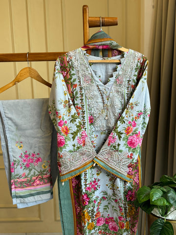 Premium Lace Detailed Lawn Suit-1331