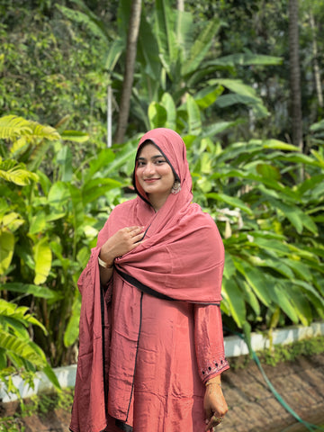Contrast Border With Dupatta