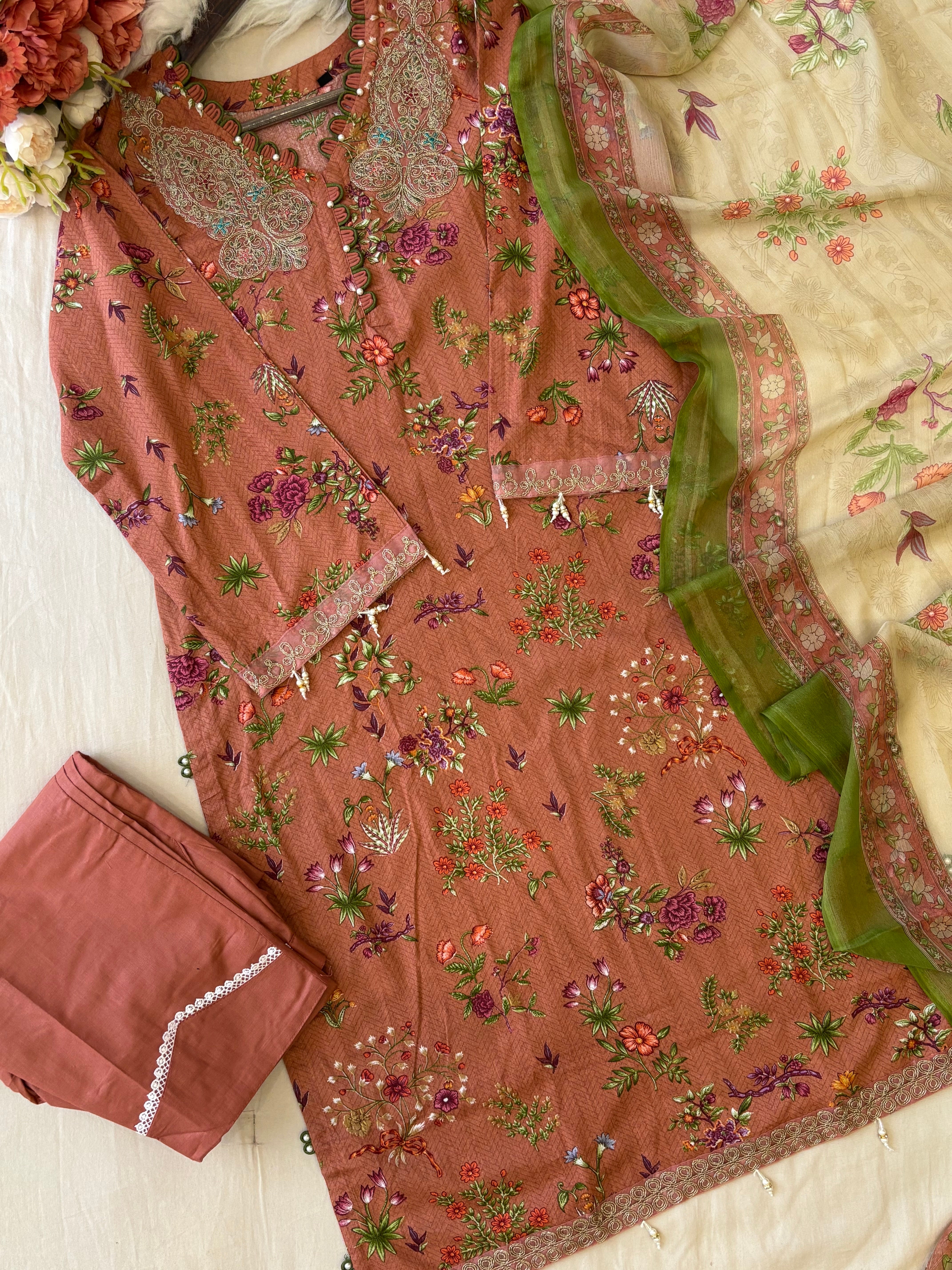 Floral Printed Ethnic Pak-Suit Ft. Chiffon/Cotton Dupatta-003