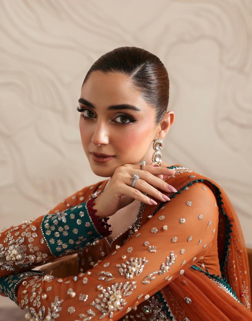 VANYA Classic Luxury Suit