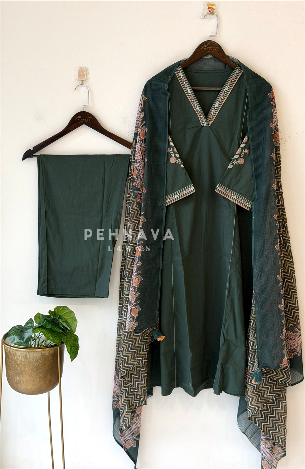 V-Neck Embroidered Panel Suit Set-13230