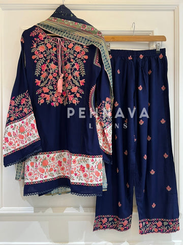 Bell sleeved Cotton Rayon suit - Pehnava Lawns