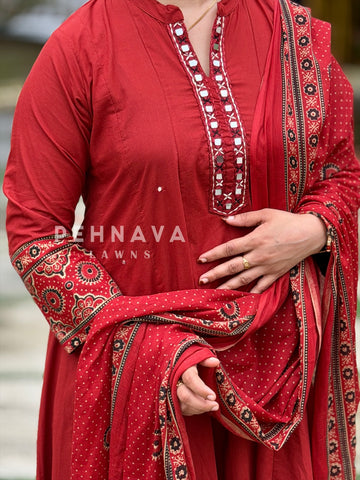 Border Printed Cotton Suit Set-19700 - Pehnava Lawns