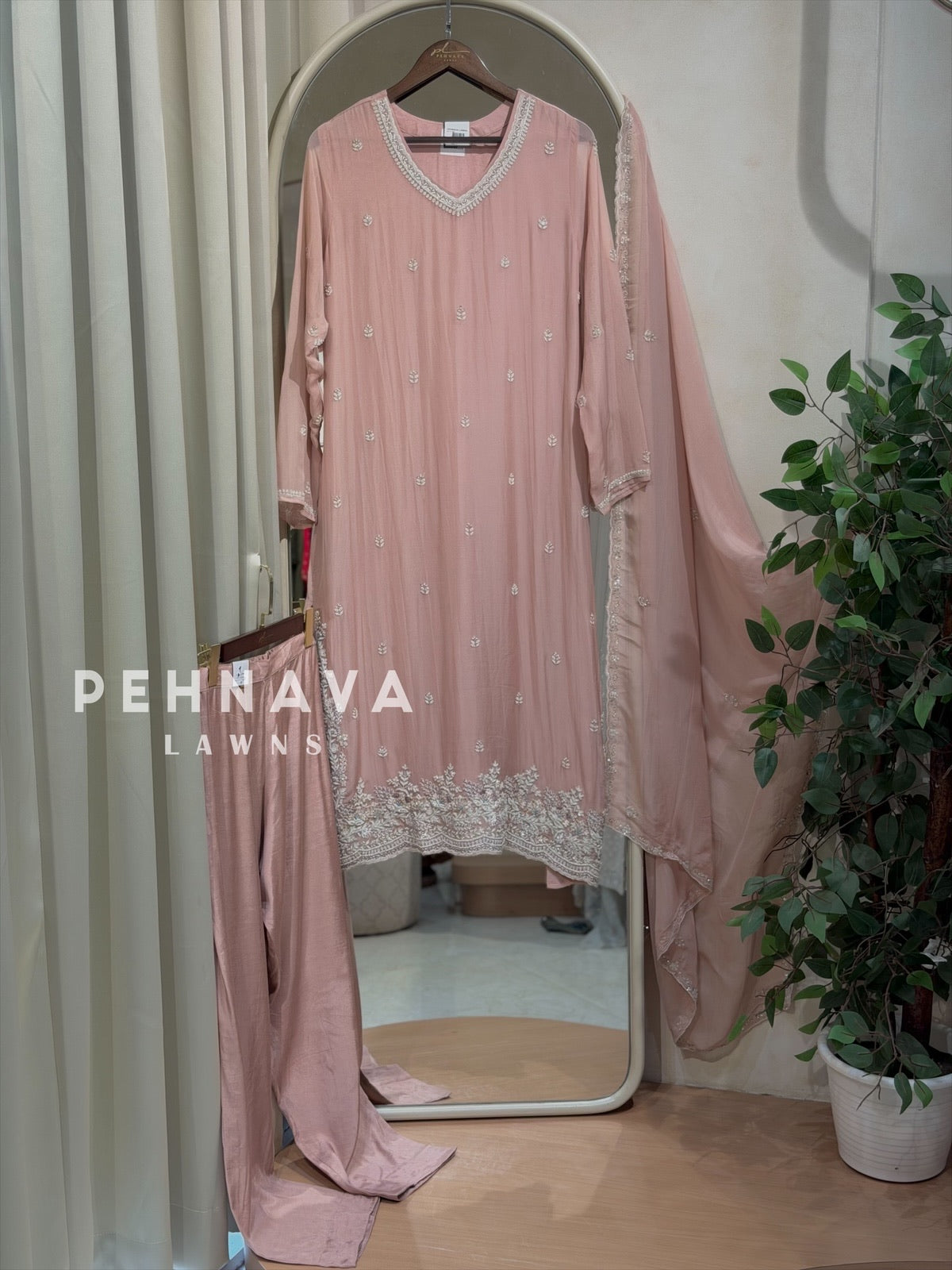 Premium zardosi Handworked Suit-11535