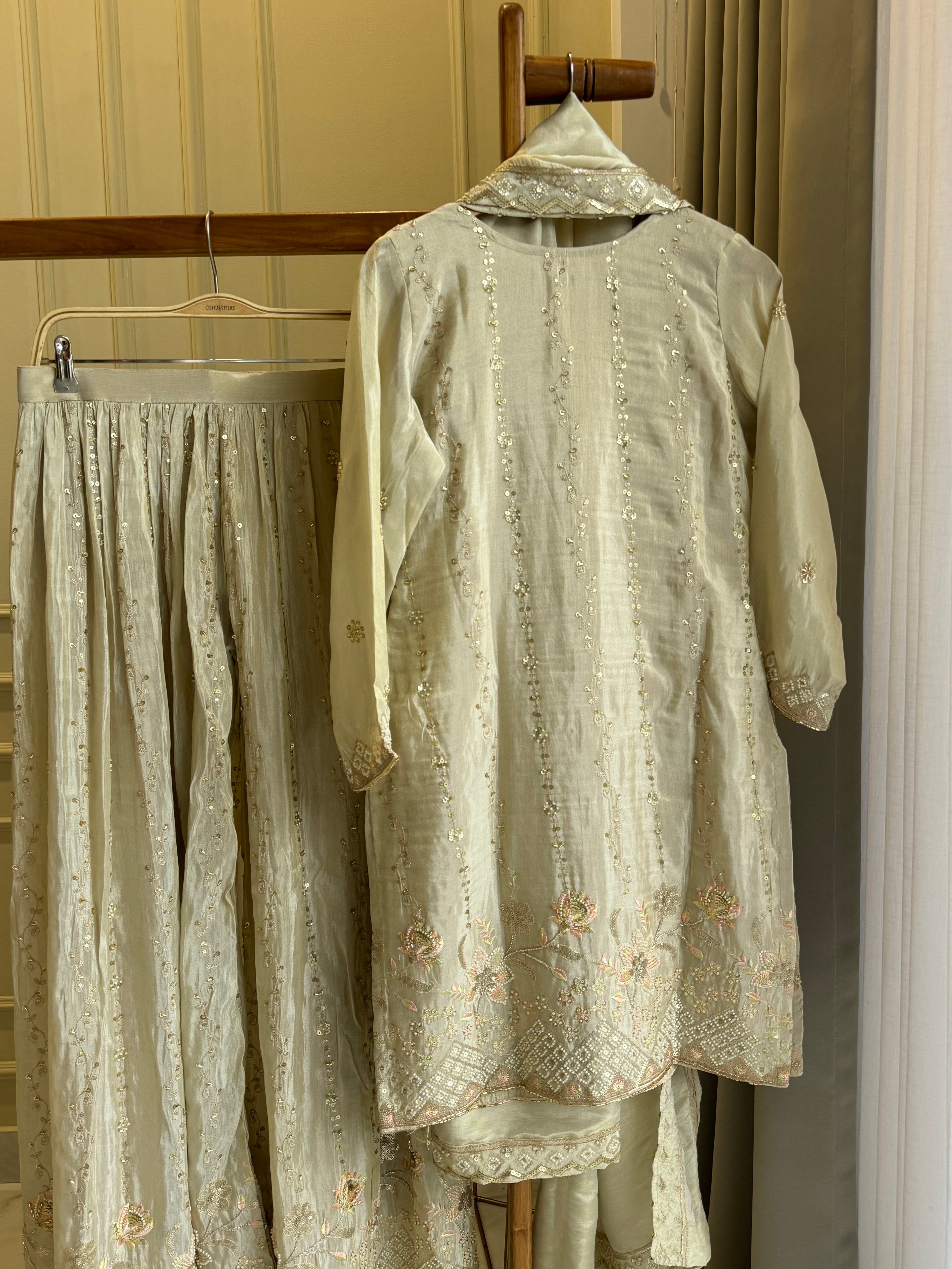 Pure Tissue Heavy Handworked Suit