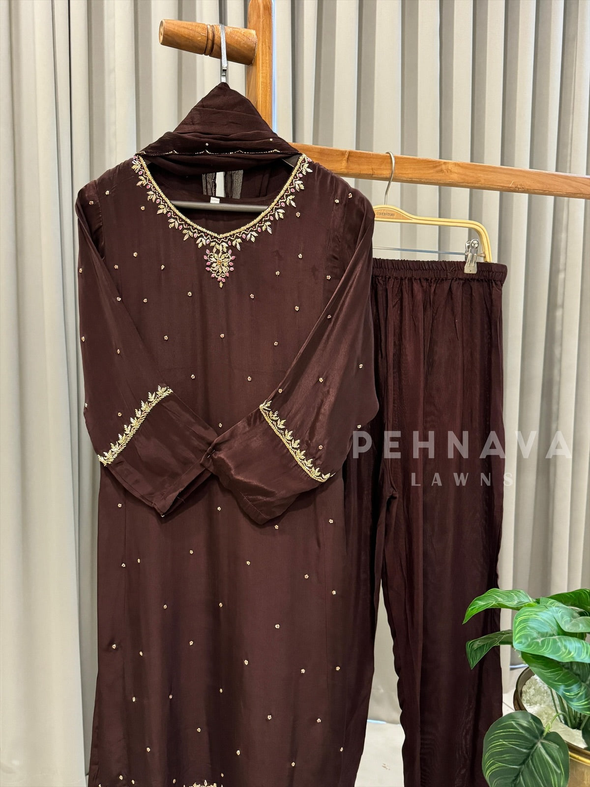 Premium Hand Work Attire - Pehnava Lawns