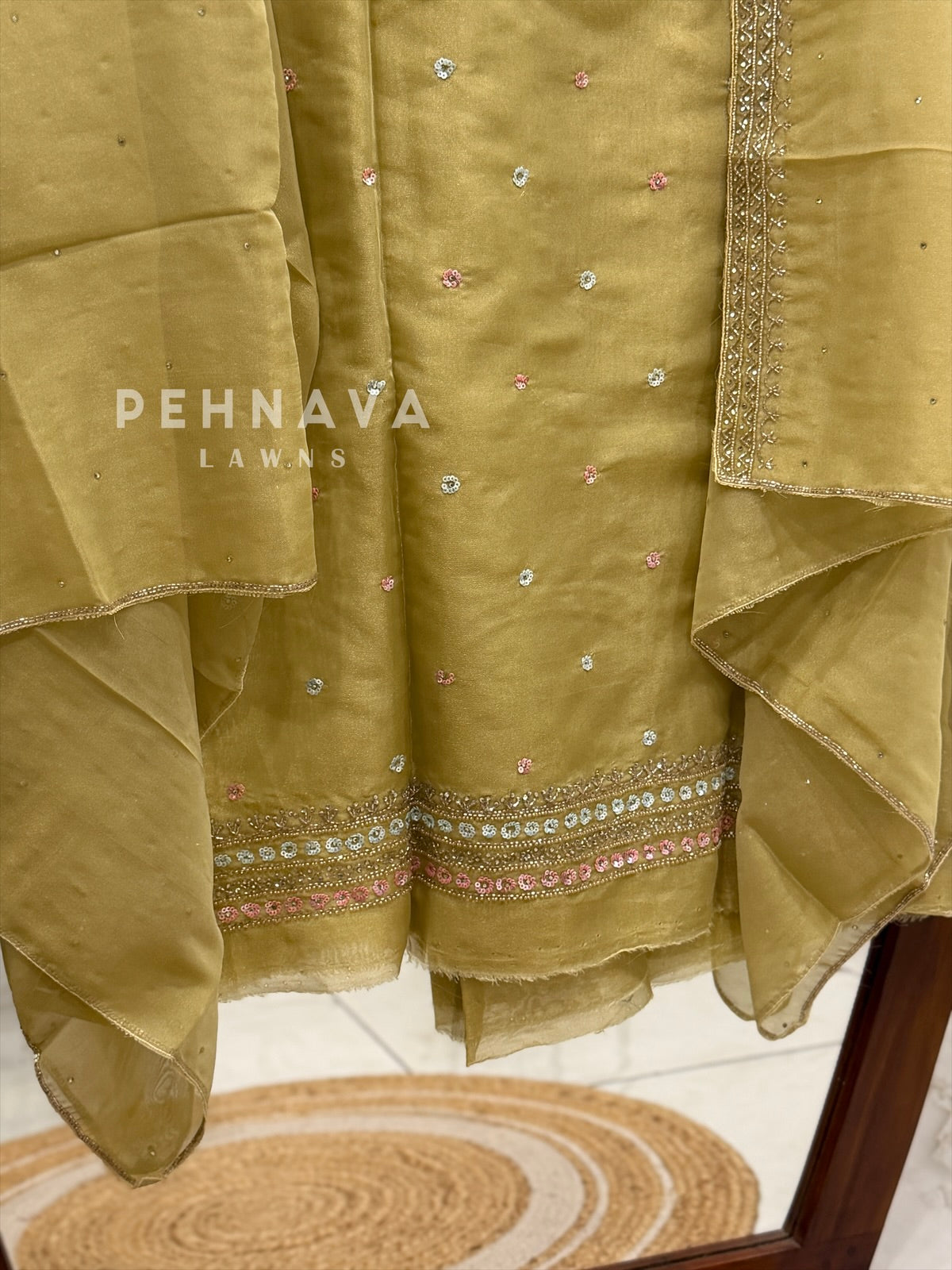 Tissue Handworked Unstitched Suit