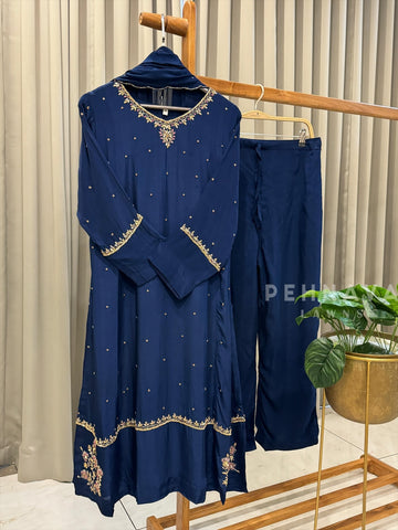 Premium Hand Work Attire - Pehnava Lawns