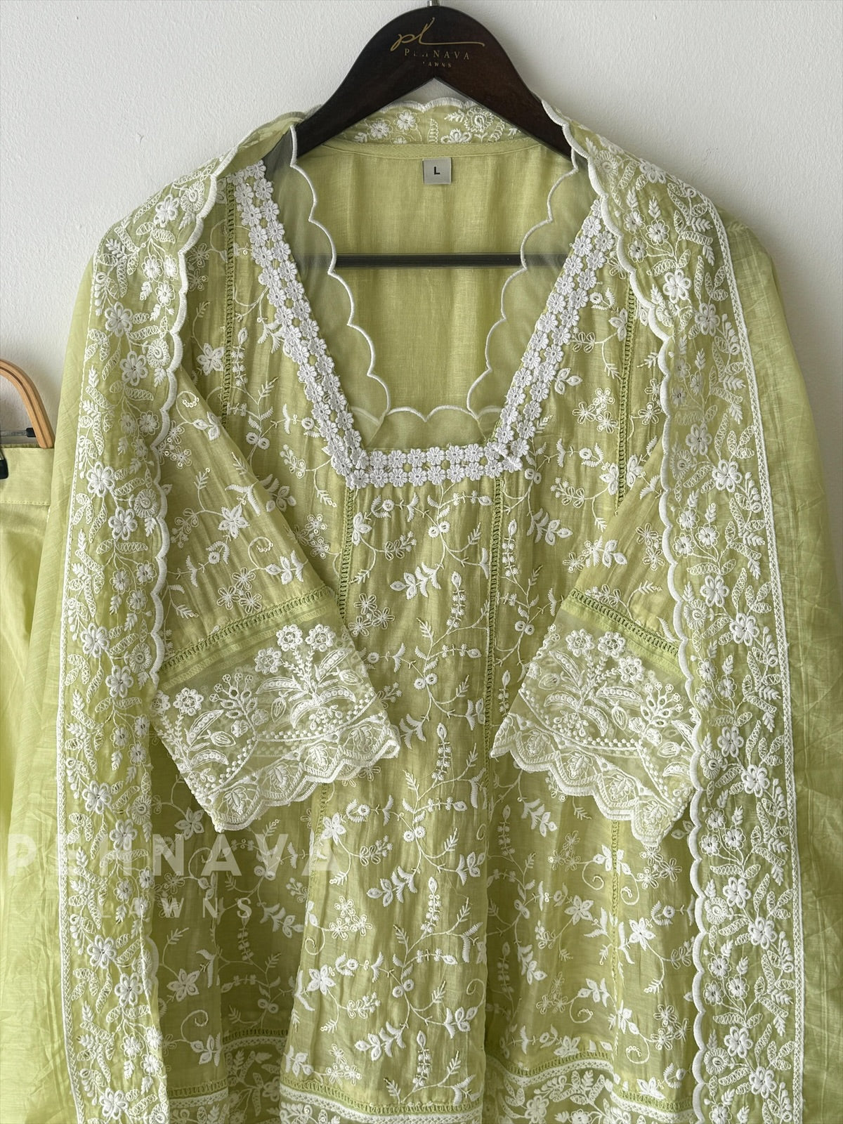 Rich Embroidered Suit - Pehnava Lawns