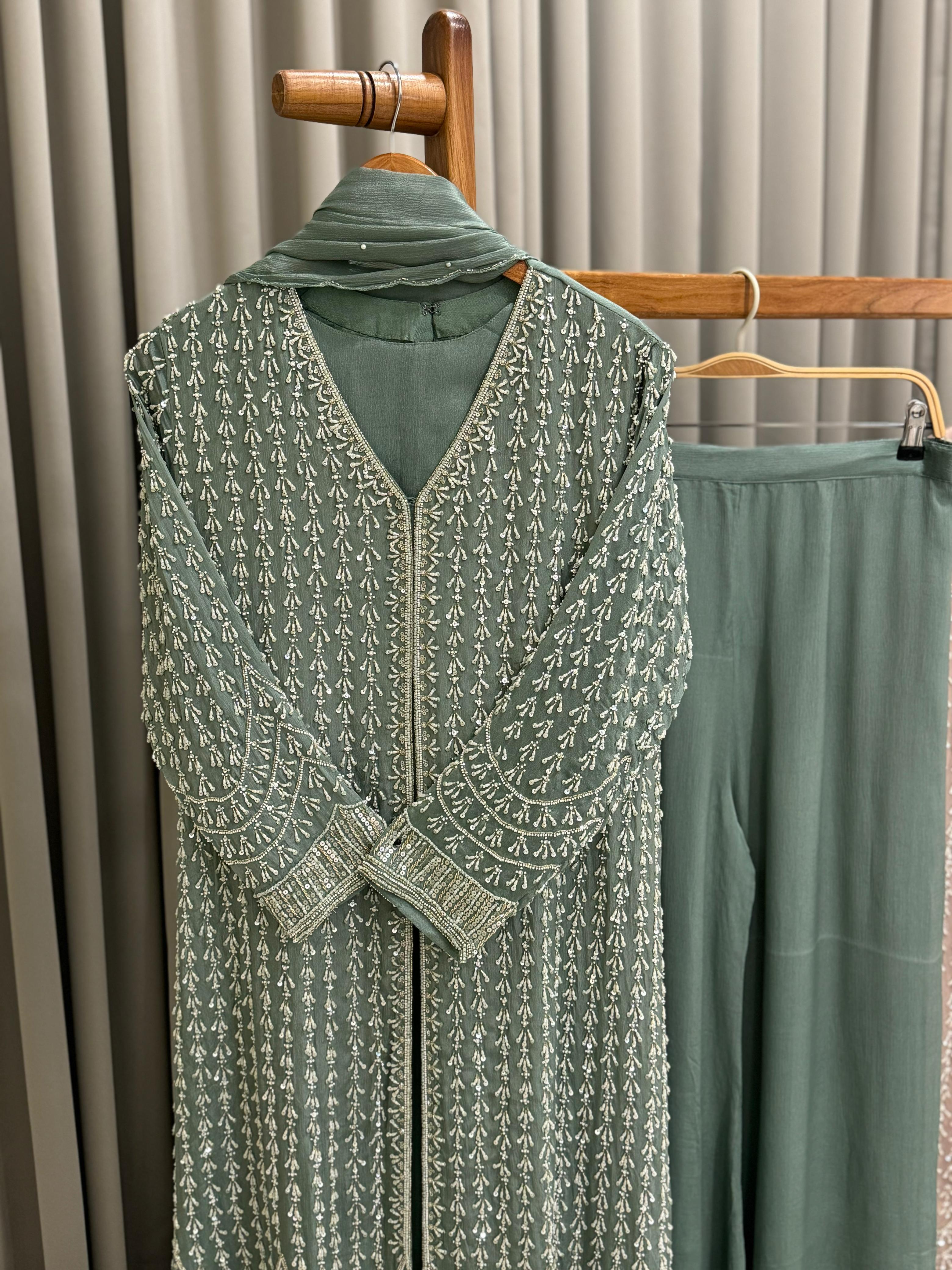 Premium Heavy Handworked Suit - BB4679