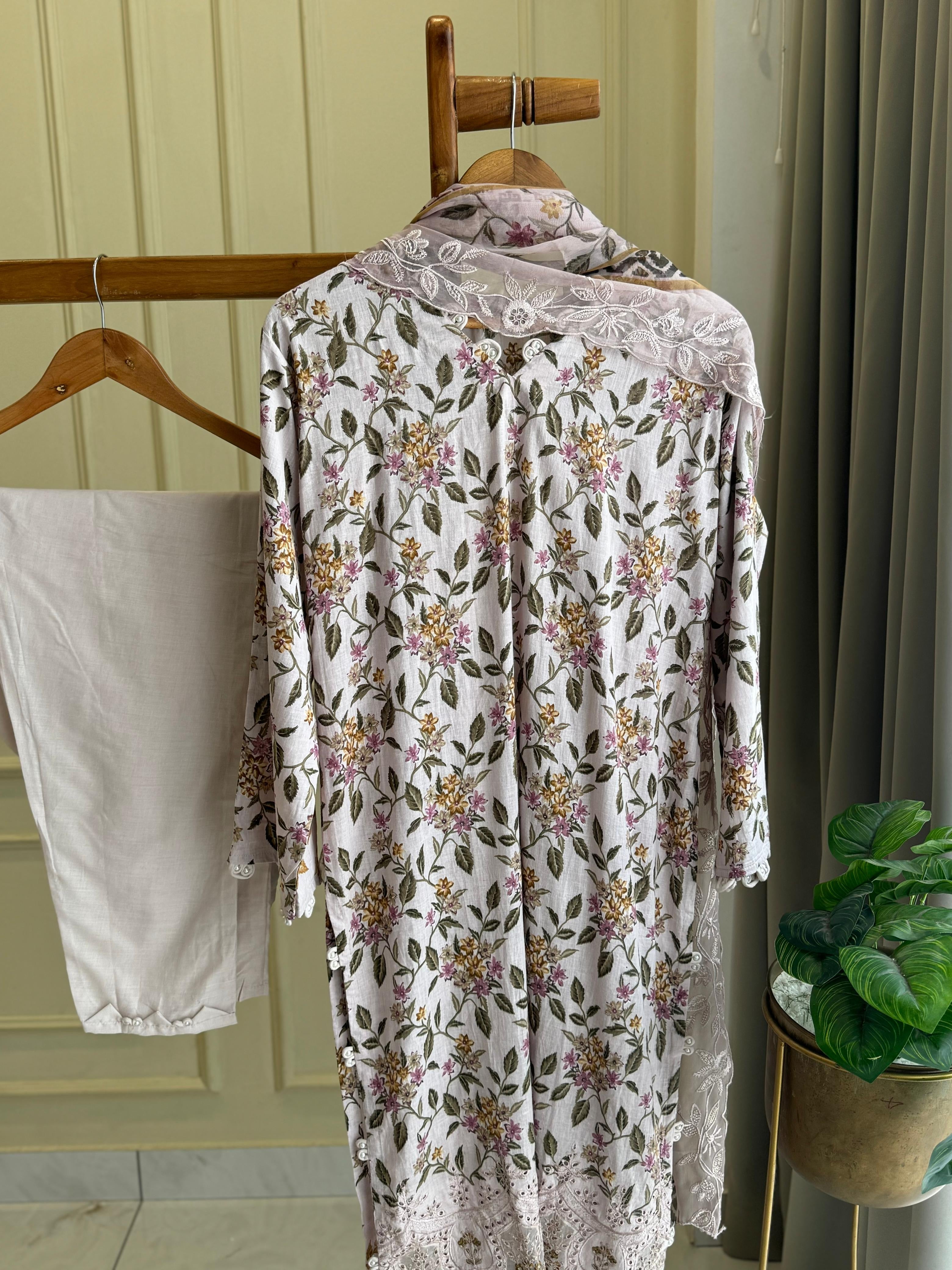Floral Patterned Ready to Wear Suit-003