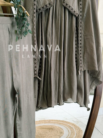 Lace-Trimmed Kurta Set