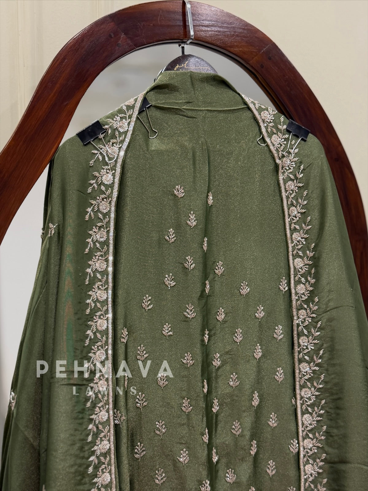 Handworked Unstitched Suit 8005