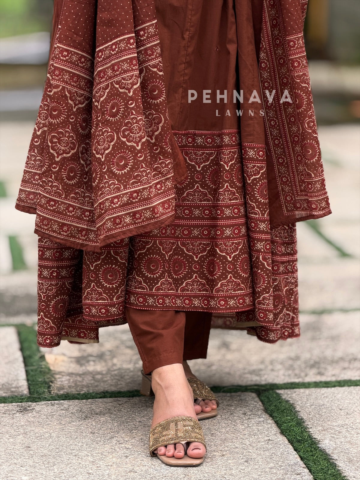 Border Printed Cotton Suit Set-19700 - Pehnava Lawns