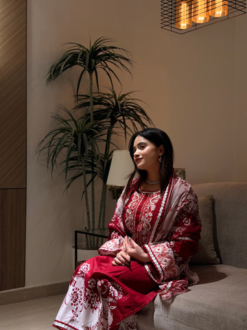 Red Neckline Embroidered Paksuit-1356A