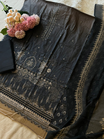 Embroidered  cotton suit with digital printed  dupatta-3