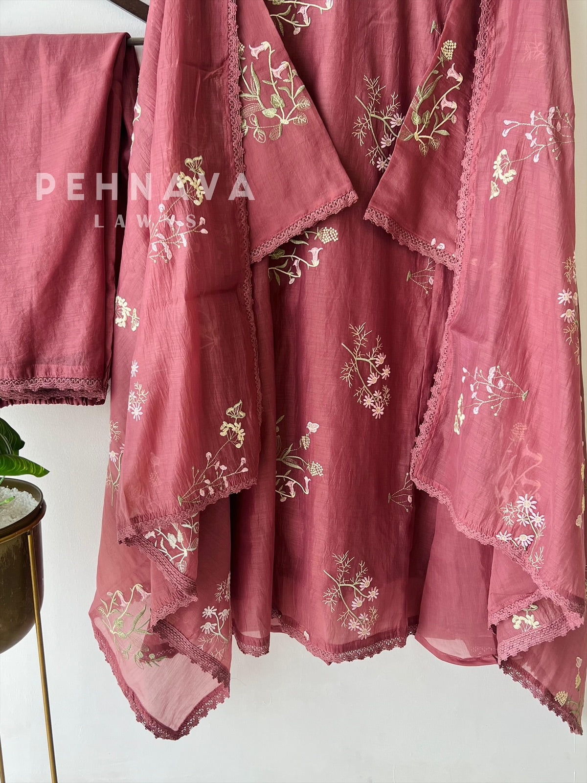 Embroidered Floral Kurta with Lace‑Trim Suit-4138 - Pehnava Lawns