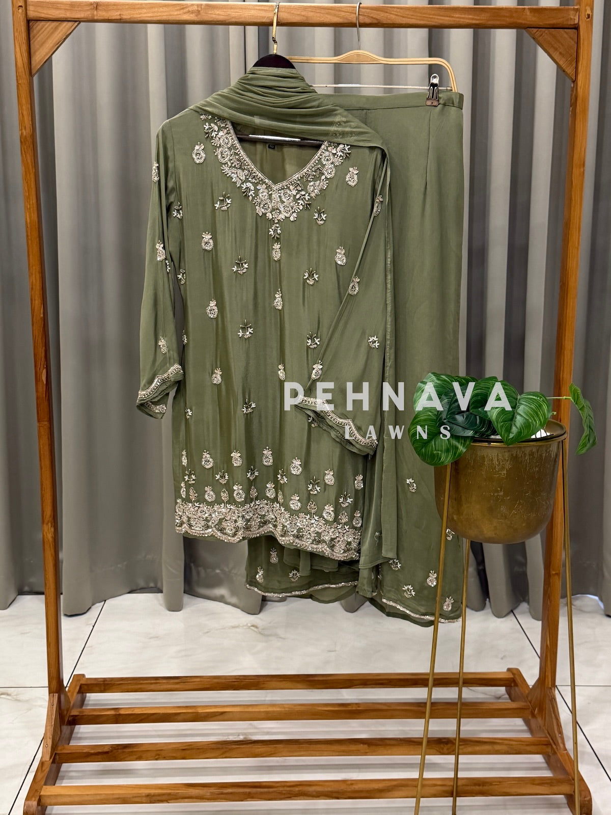 Premium Handworked Chinnon Ensemble-9108