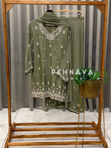 Premium Handworked Chinnon Ensemble-9108