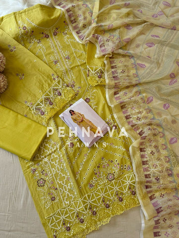 Cutwork Embroidery Suit-1005