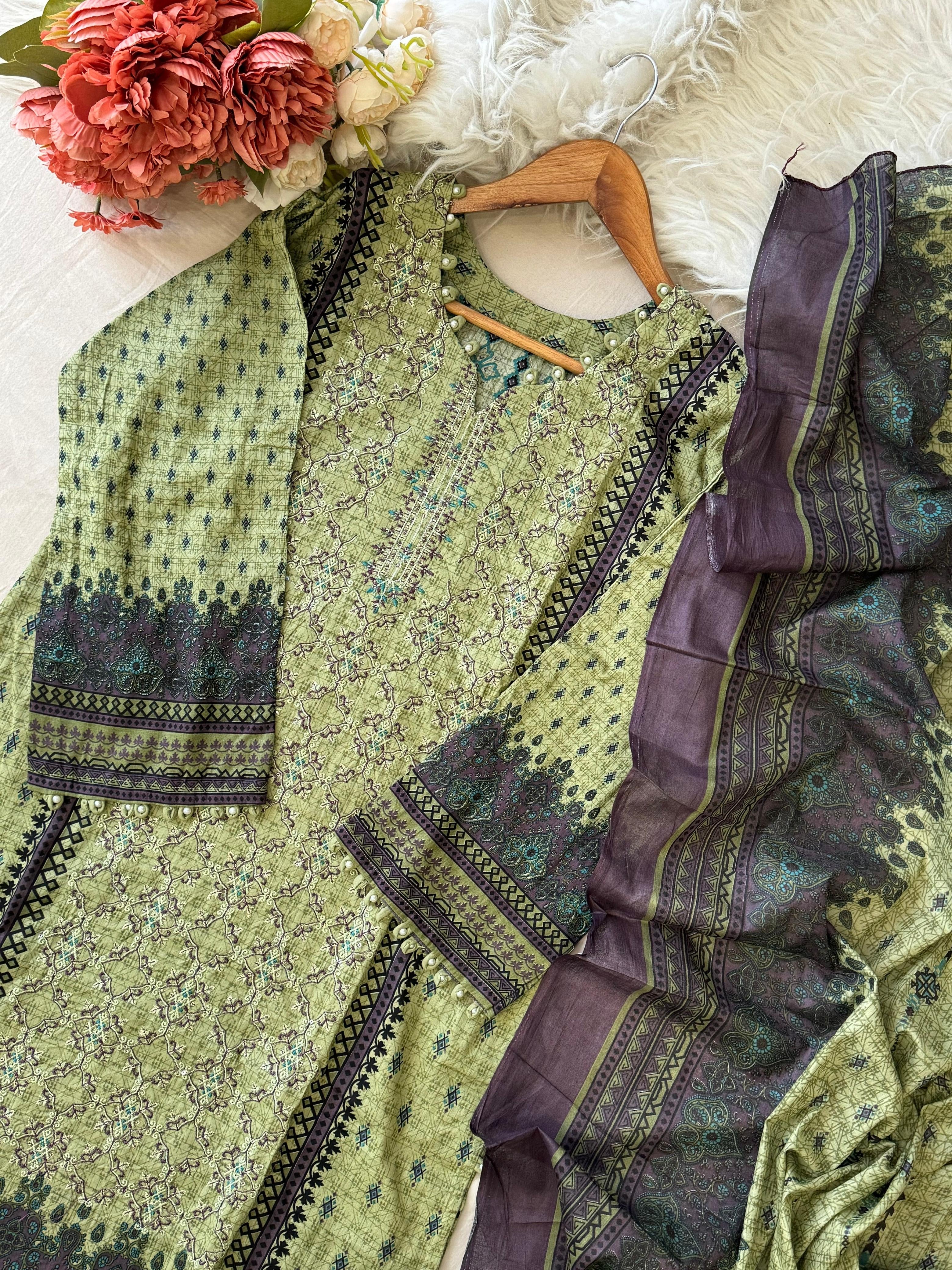 New Ready to Wear Embroidered Suit-1001