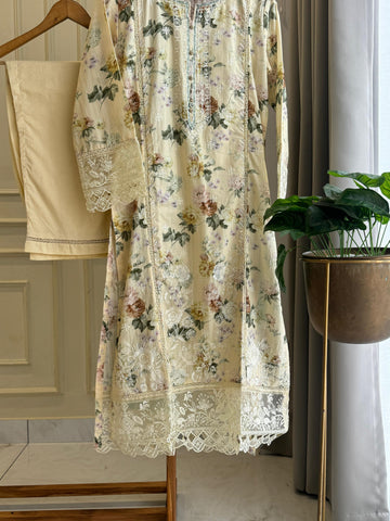 Premium Hand Embroidery Lawn Suit-6