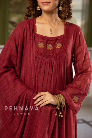 Floral Embroidered Anarkali Suit(7-10 Days Dispatching Time)