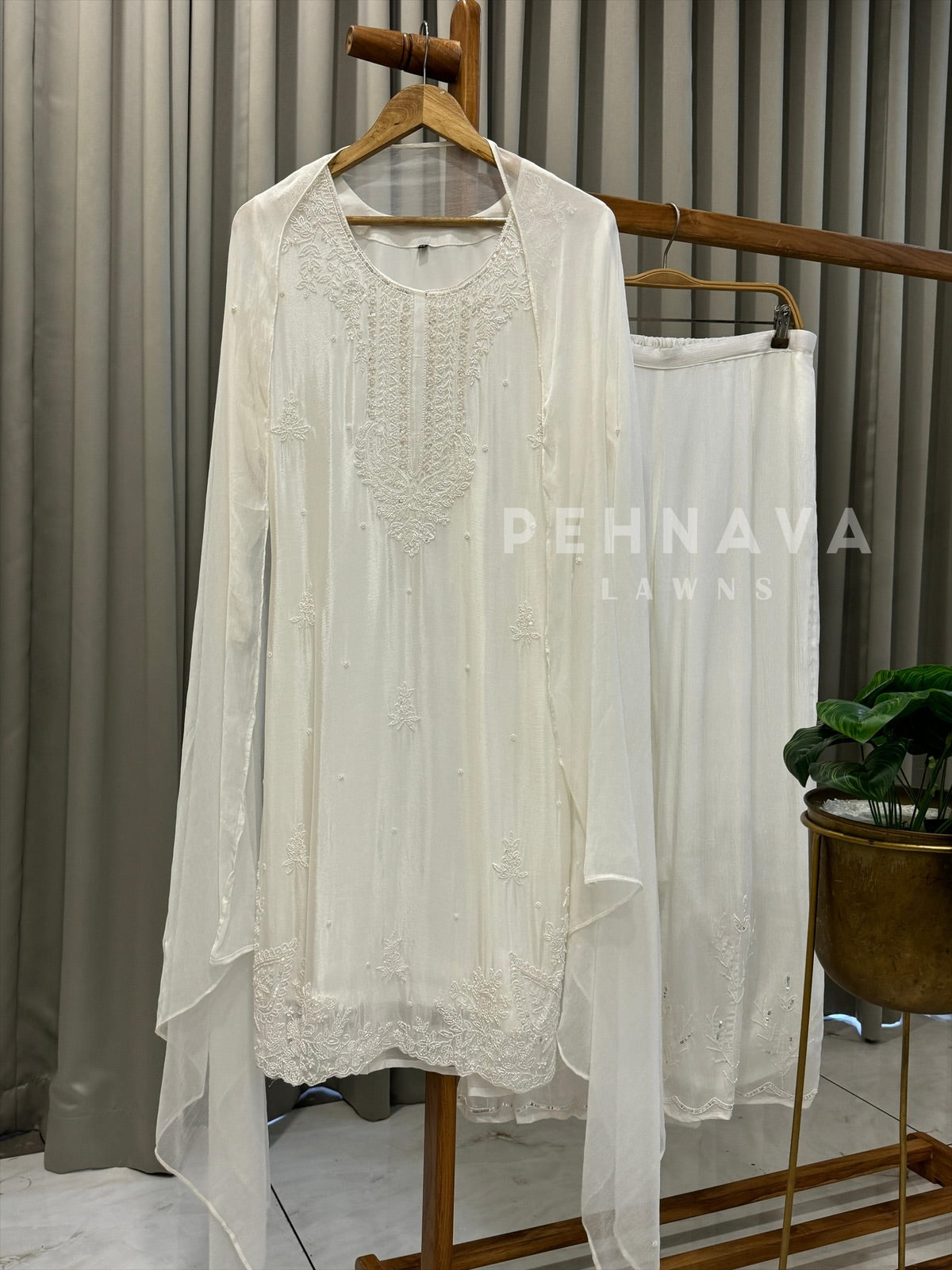 Premium Hand Work Ethnic Suit - Pehnava Lawns