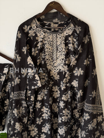 Floral Embroidery Suit Set-18233