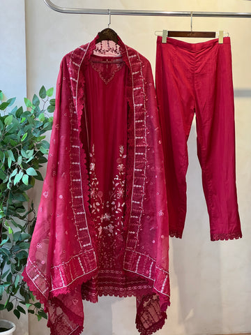 Azzal luxurious stitched embroidered suit - CRIMSON