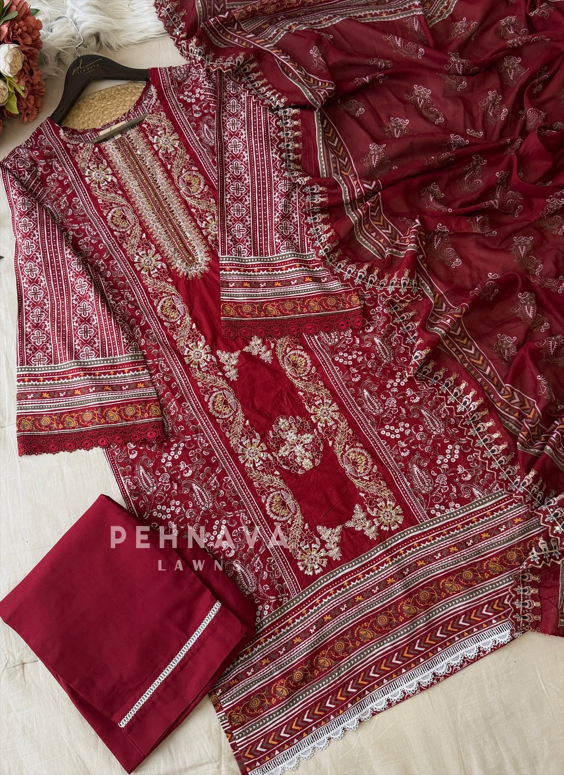 Signature Embroidered lawn Unstitched Suit 3650