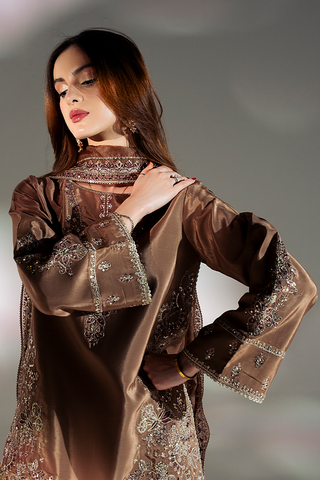 Manahil Lakhani Marilyn Festive suit