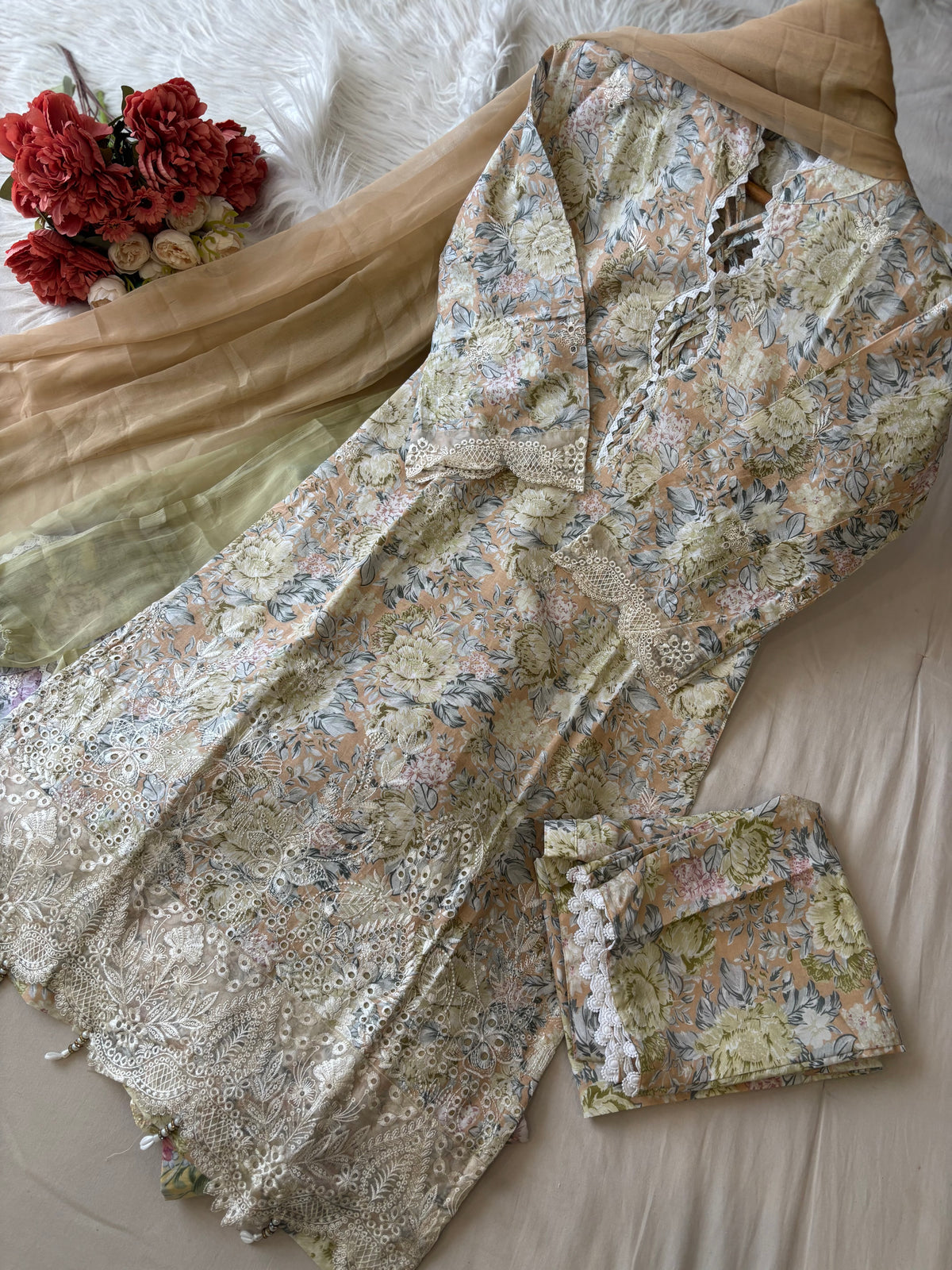 Lace Trimmed Floral Suit-Set-5004