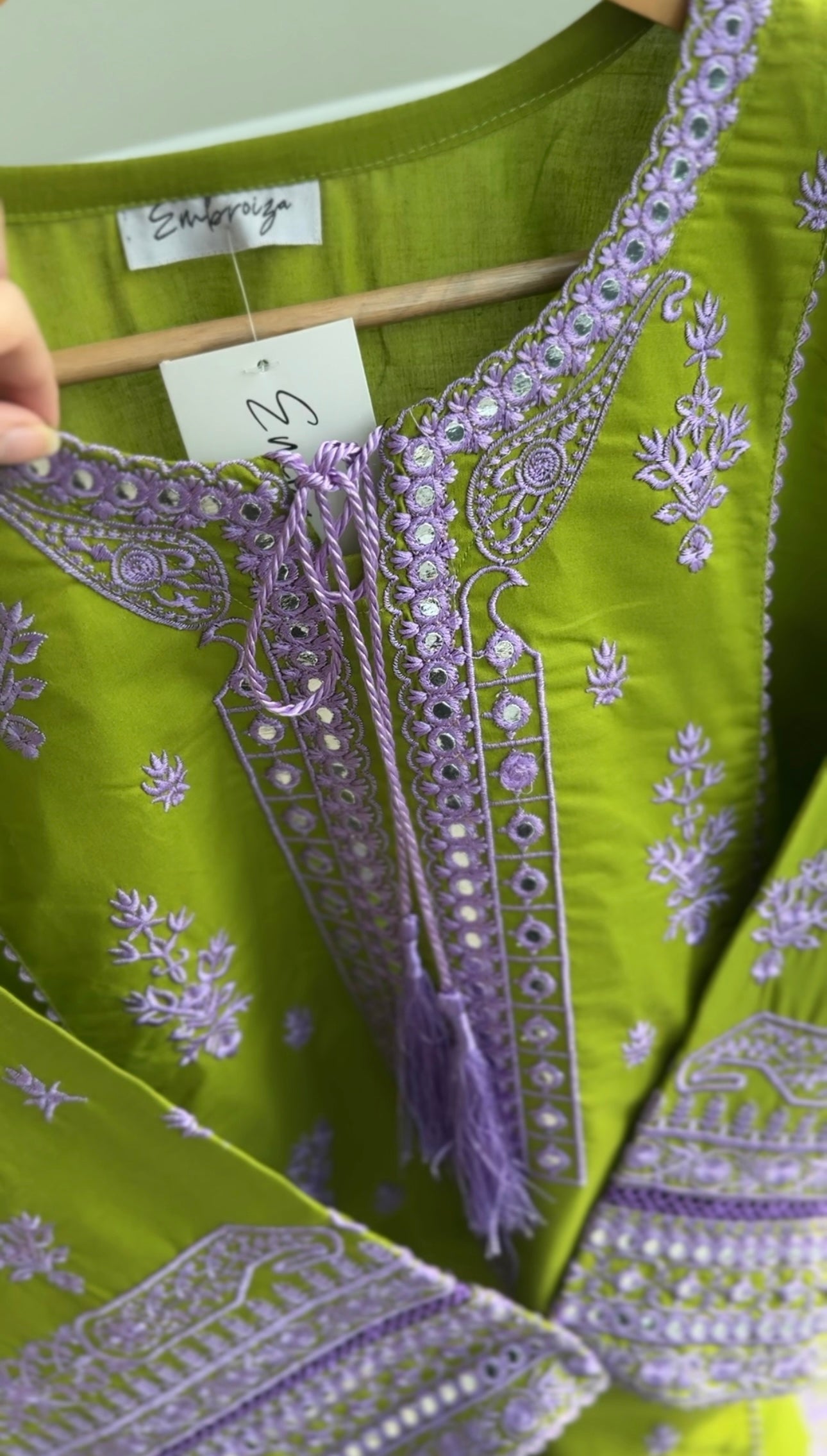 Embroiza Pakistani Modern Two Piece Suit-Matcha