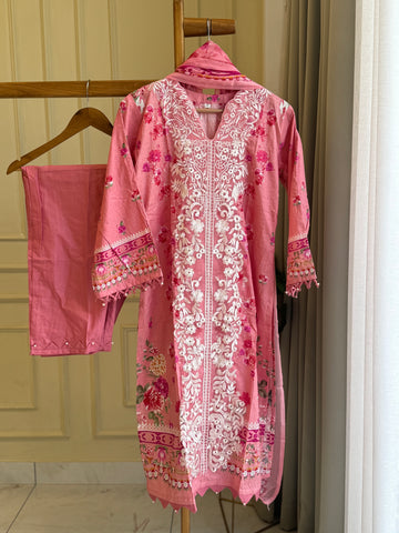 Pure  Cotton suit with embroidered patches and detailings-6