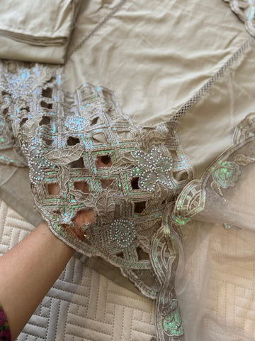 Cutwork Embroidered Pak-Suit-1