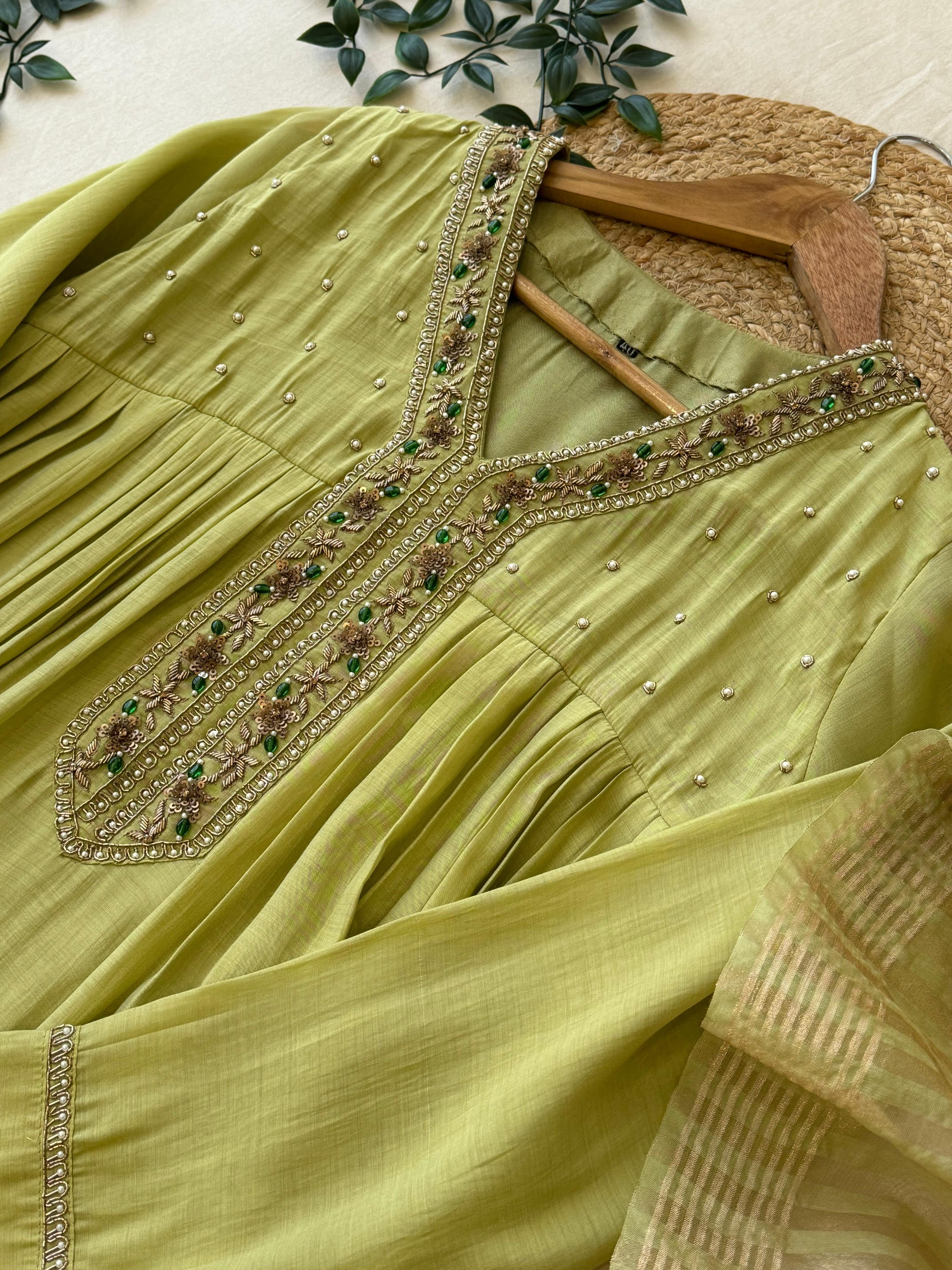 Premium Mulchanderi Luxe Bloom