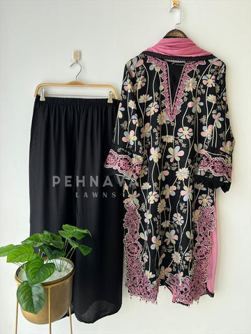 New Floral Embroidery Kurtha Suit