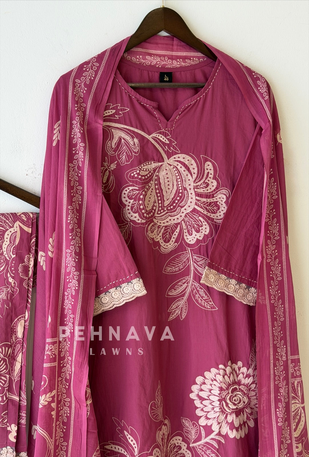 Floral Embroidered Cotton Suit Set 2599