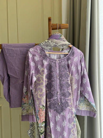 Pakistani printed suit ft-Cutwork embroidered dupatta-04