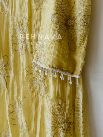 Soft Floral Embroidery Ensemble-4148 - Pehnava Lawns