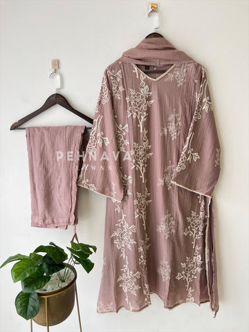 Floral Vine Embroidered Suit-4106