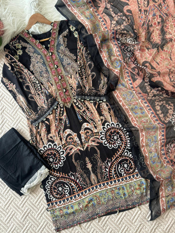 Black Embroidery Detailed Floral Suit