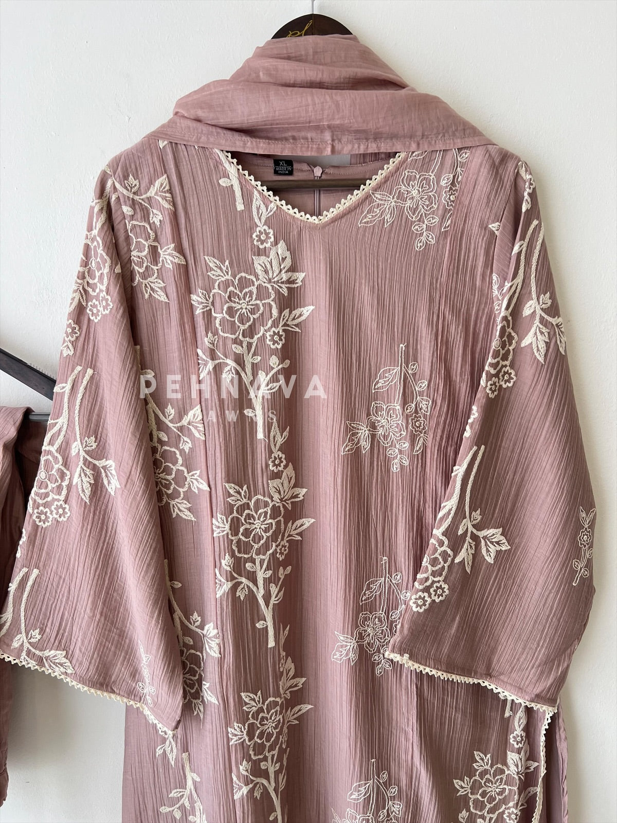 Floral Vine Embroidered Suit-4106