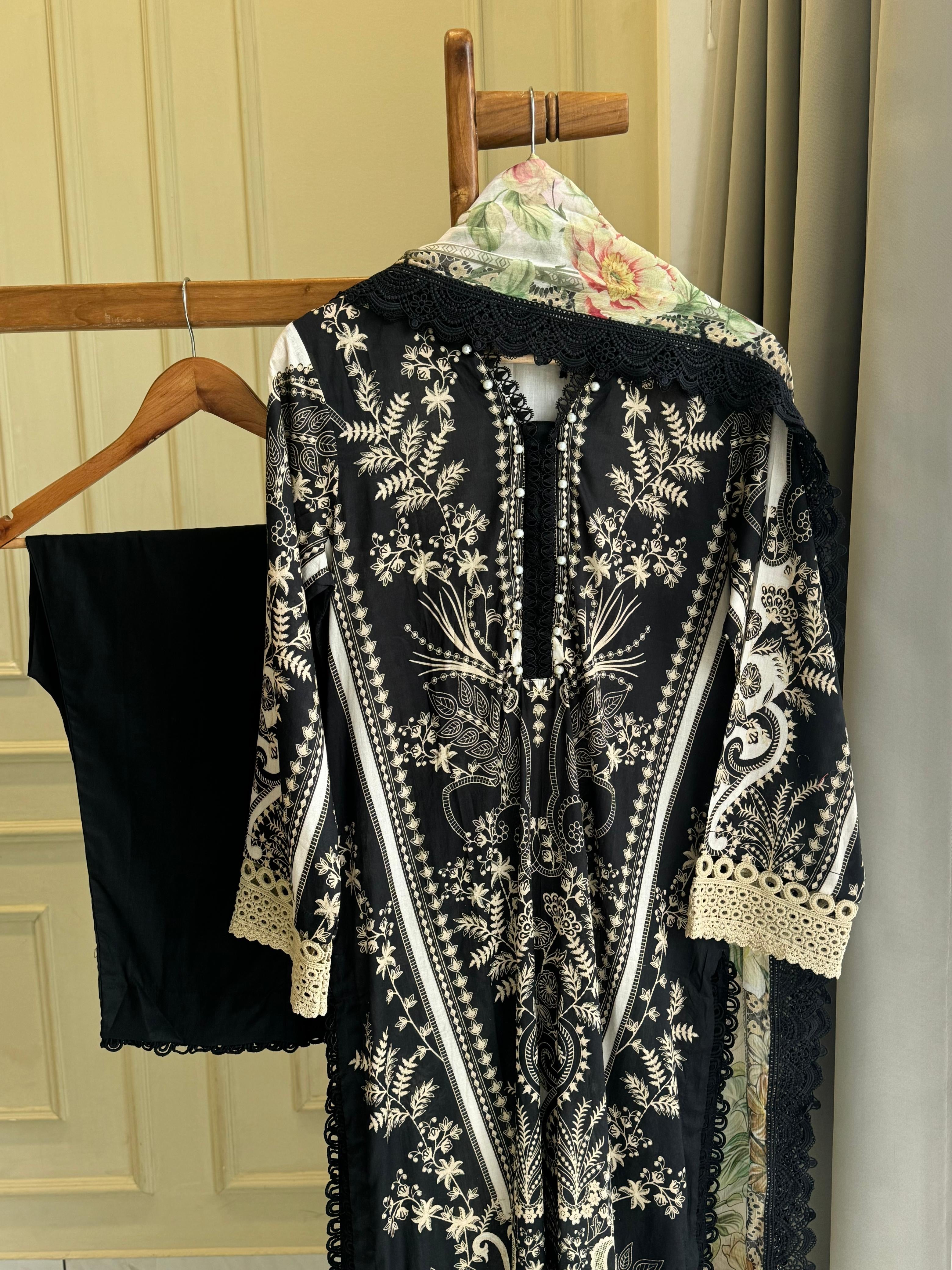 Casual Fit Lawn Suit- 08917