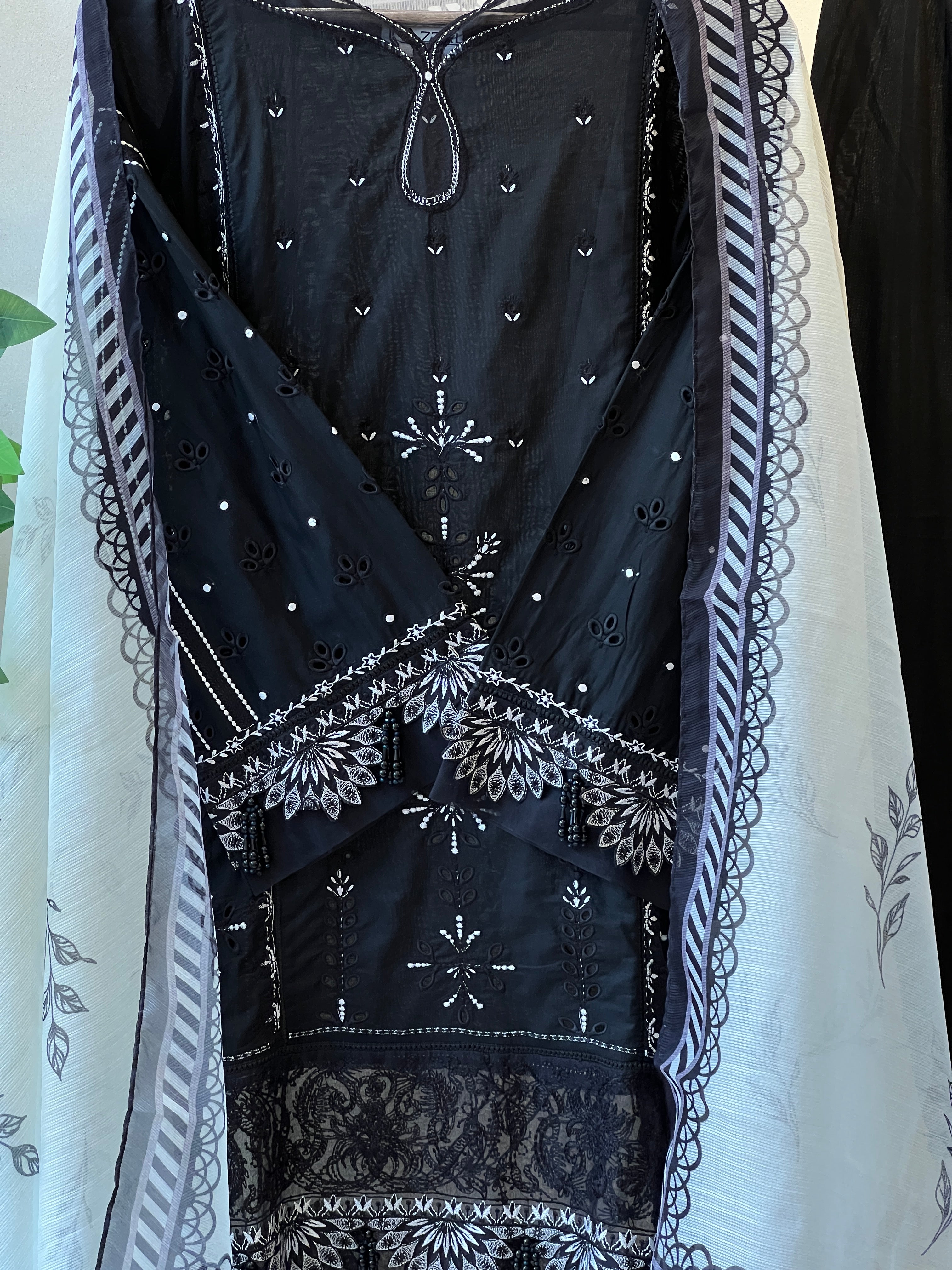 Azzal luxurious stitched embroidered suit - SABLE