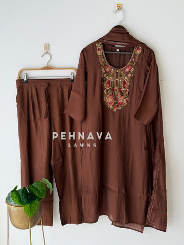 Thread Embroidered Three Piece Set-006