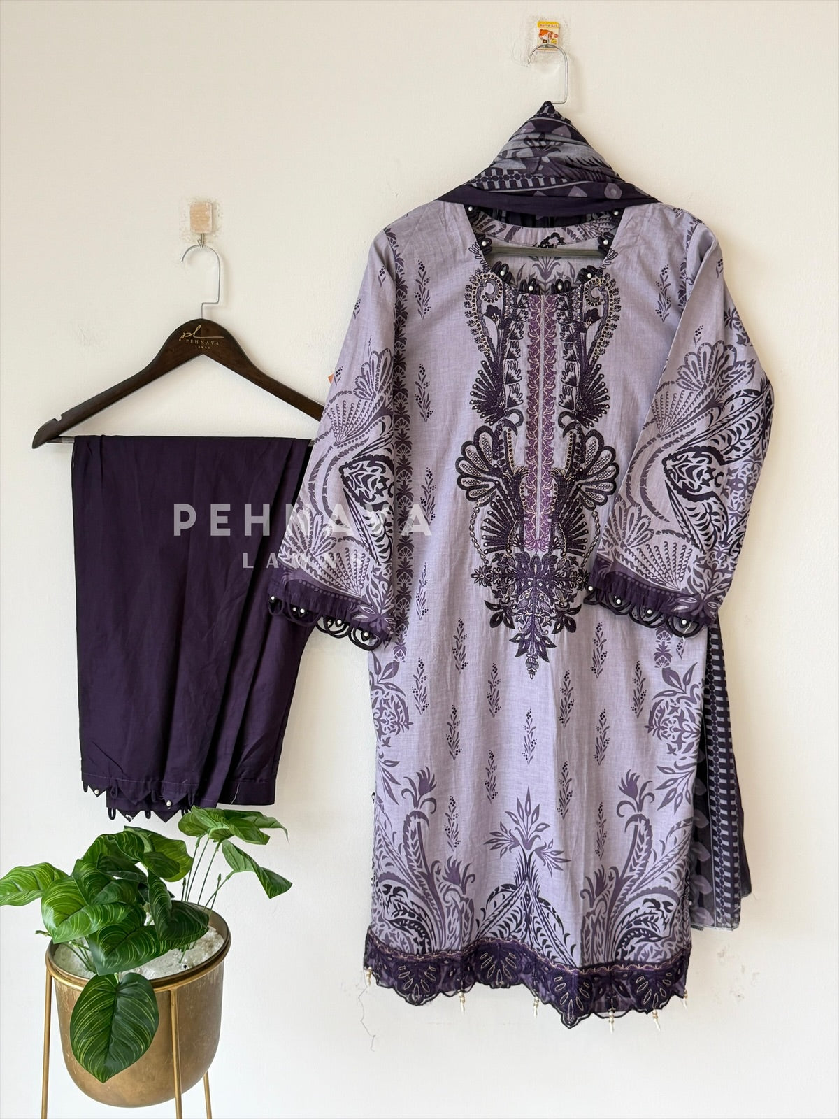 Regular Stitched Suit-1801 - Pehnava Lawns