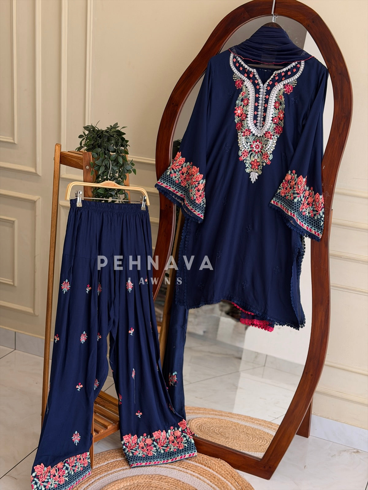 Floral Embroidered Farshi Salwar