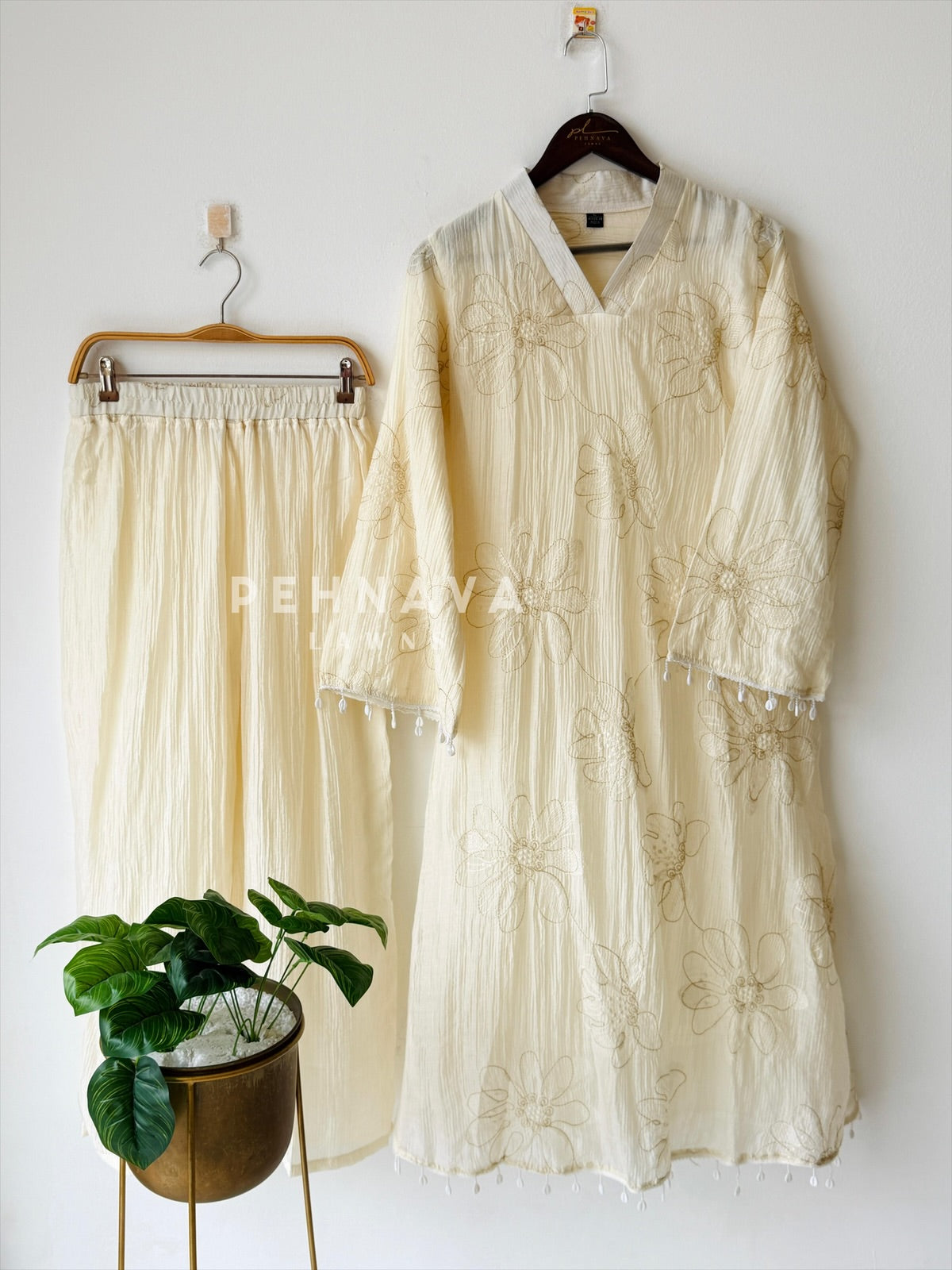 Soft Floral Embroidery Ensemble-4148 - Pehnava Lawns